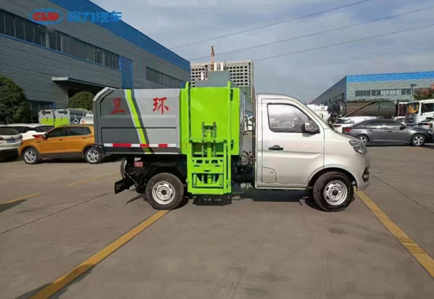 國六長(zhǎng)安側(cè)裝掛桶垃圾車