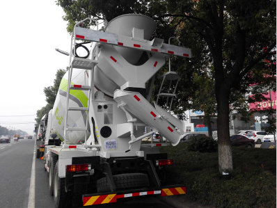 重汽豪曼8方攪拌車(chē)