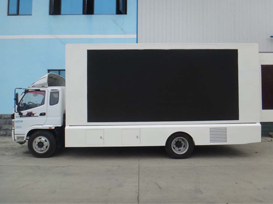 福田歐馬可大型led廣告車(chē)
